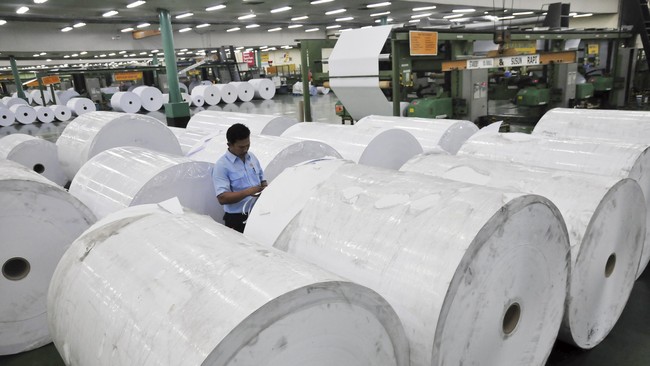 PMI Manufaktur Turun ke 49,8, OJK Soroti Tekanan Industri di Tengah Ekonomi RI yang Tetap Tumbuh